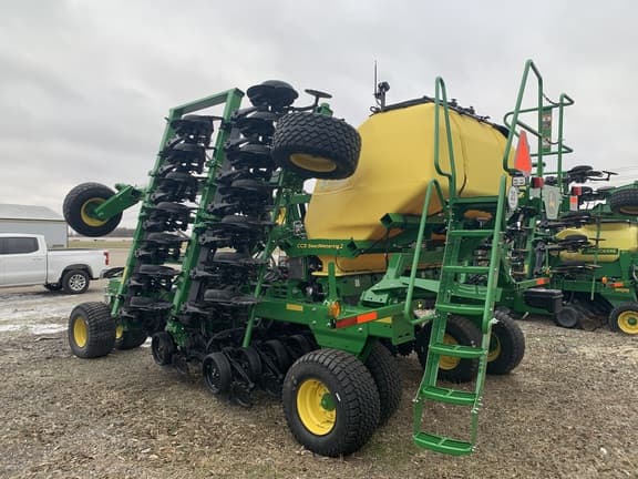 Image of John Deere N530C equipment image 2