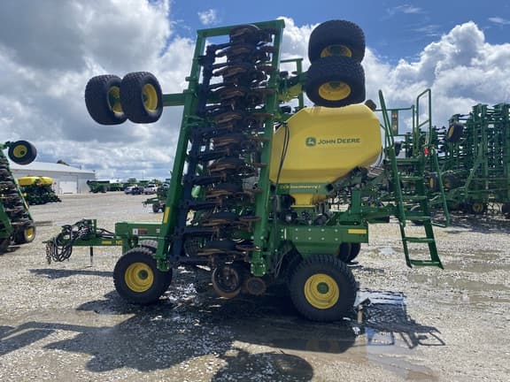 Image of John Deere N540C equipment image 2