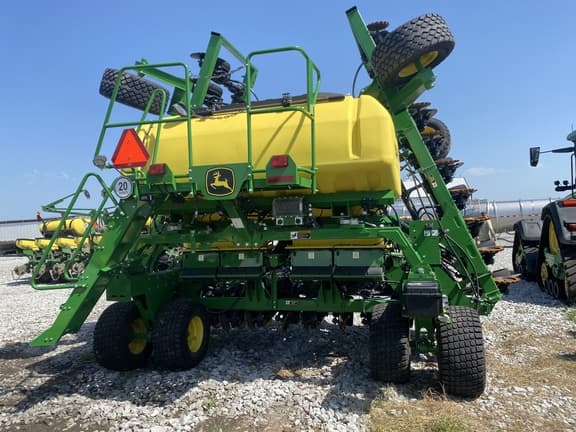 Image of John Deere N540C equipment image 2