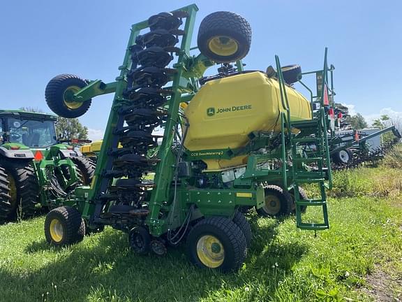Image of John Deere N540C equipment image 3