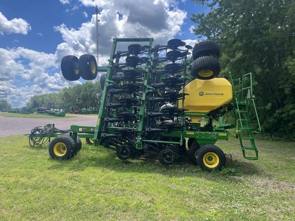 Image of John Deere N540C equipment image 3