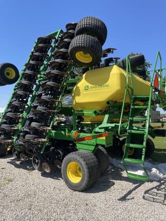 Image of John Deere N542C equipment image 2