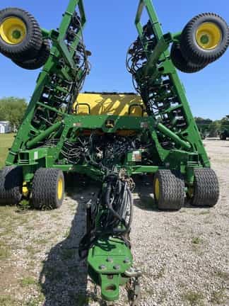 Air Seeders or Carts