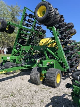 Image of John Deere N542C equipment image 1