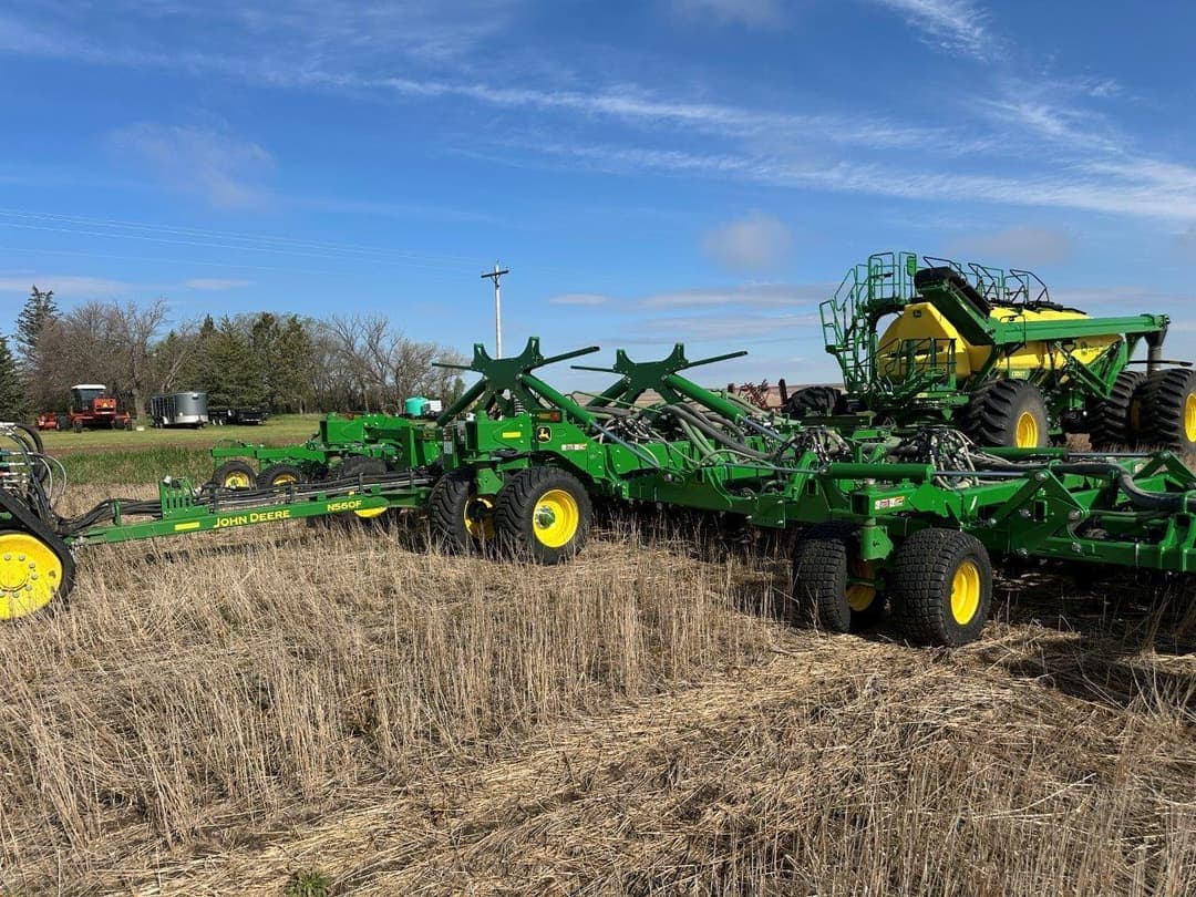 Image of John Deere N560F Primary image
