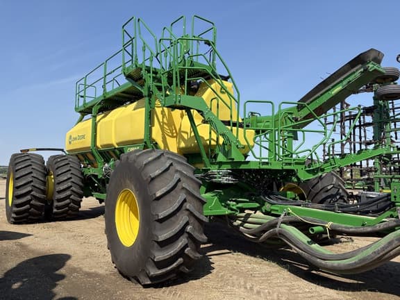 Image of John Deere N560F equipment image 4