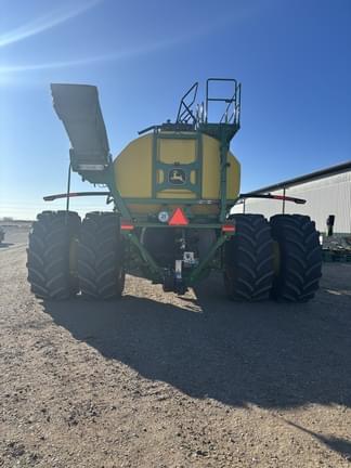 Image of John Deere N560F equipment image 4