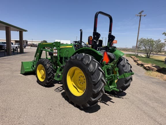 Image of John Deere 5067E equipment image 2