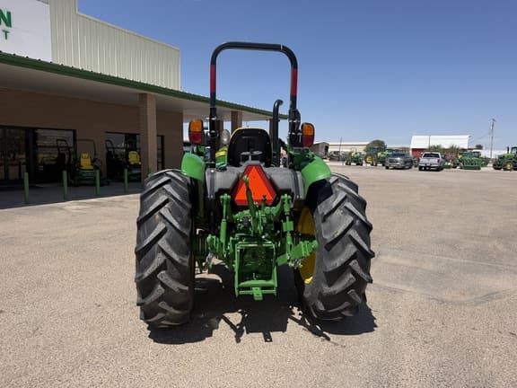 Image of John Deere 5067E equipment image 3