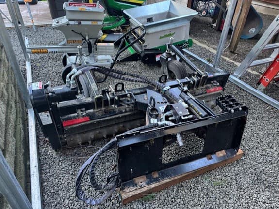 Image of John Deere PR72B equipment image 4