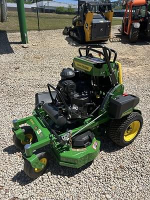 2025 John Deere Q810E Image