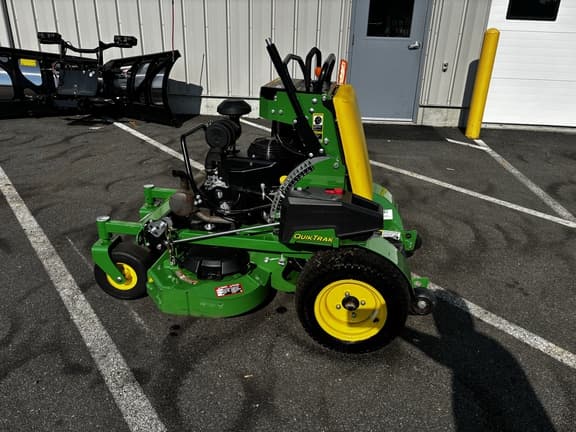 Image of John Deere Q810E equipment image 3