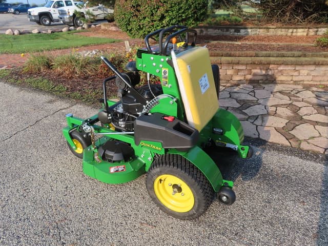 Image of John Deere Q810E equipment image 3