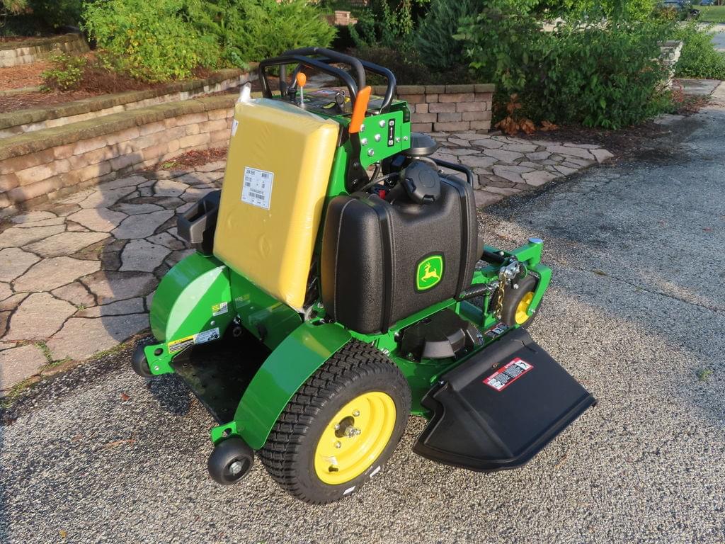 Image of John Deere Q810E Image 1