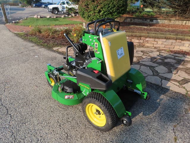Image of John Deere Q810E equipment image 4