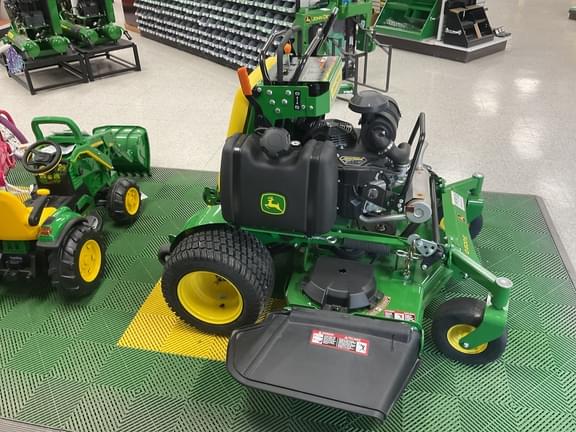 Image of John Deere Q820E equipment image 1