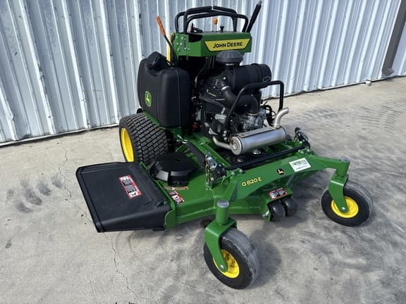 Image of John Deere Q820E equipment image 3