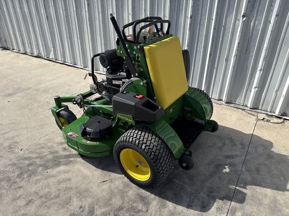 Image of John Deere Q820E equipment image 2