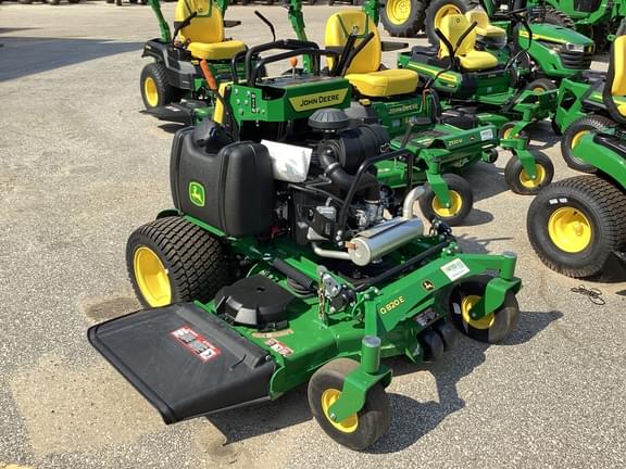 Image of John Deere Q820E equipment image 3