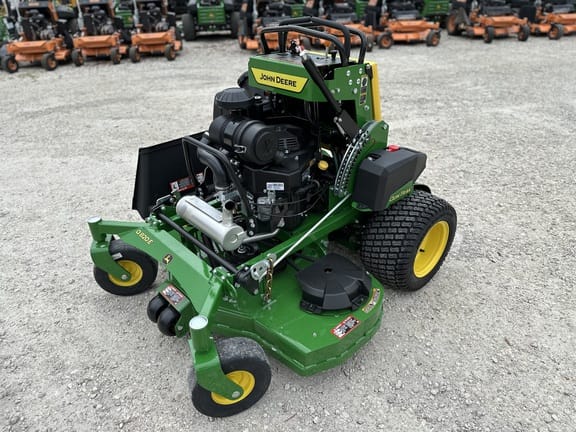 2025 John Deere Q820E Equipment Image0