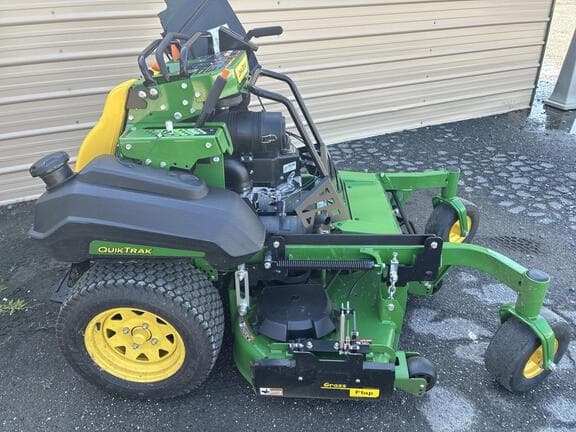 Image of John Deere Q820M equipment image 3