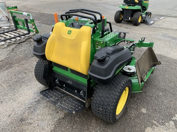 Image of John Deere Q820M equipment image 2