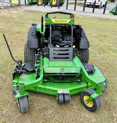 Image of John Deere Q820M equipment image 1