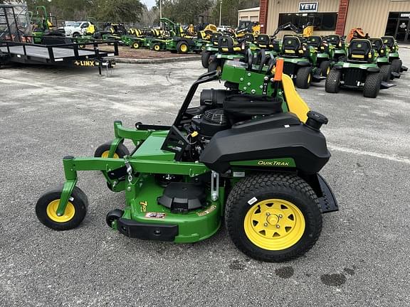 Image of John Deere Q820M equipment image 3