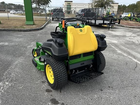 Image of John Deere Q820M equipment image 2