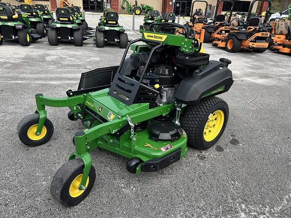 Image of John Deere Q820M equipment image 4