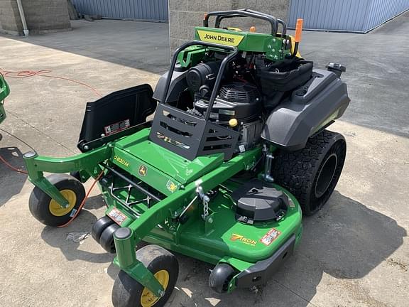 Image of John Deere Q820M Primary image