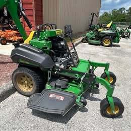 2025 John Deere Q820M Equipment Image0