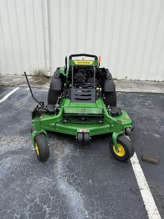 2025 John Deere Q820M Equipment Image0