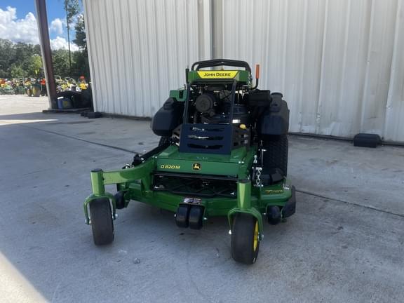 Image of John Deere Q820M equipment image 1