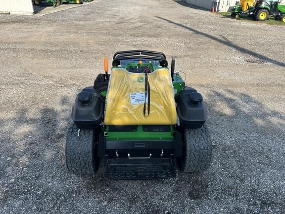 Image of John Deere Q850M equipment image 4