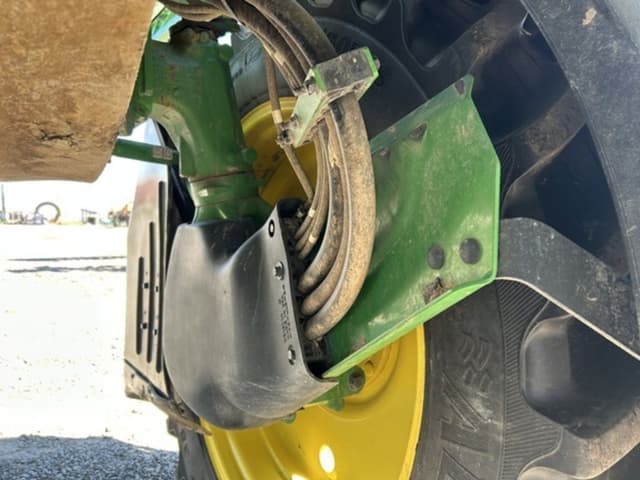 Image of John Deere R4023 equipment image 4