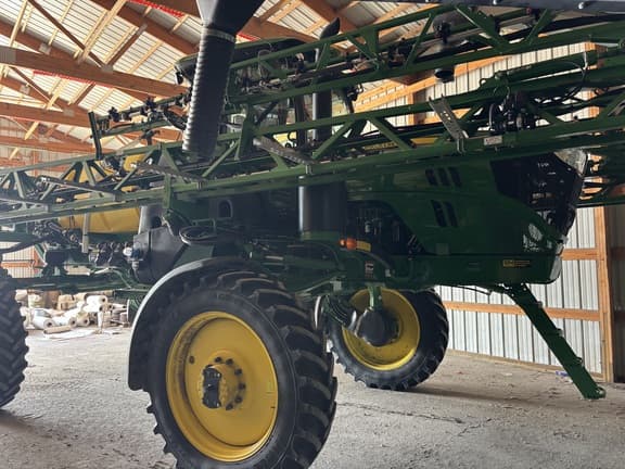 Image of John Deere R4023 equipment image 2