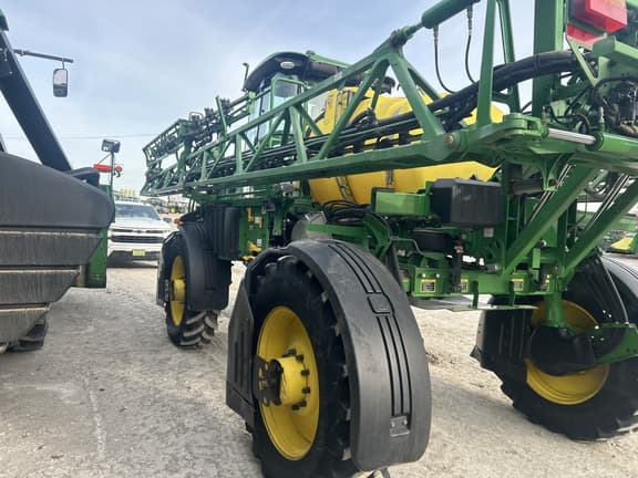 Image of John Deere R4023 equipment image 3