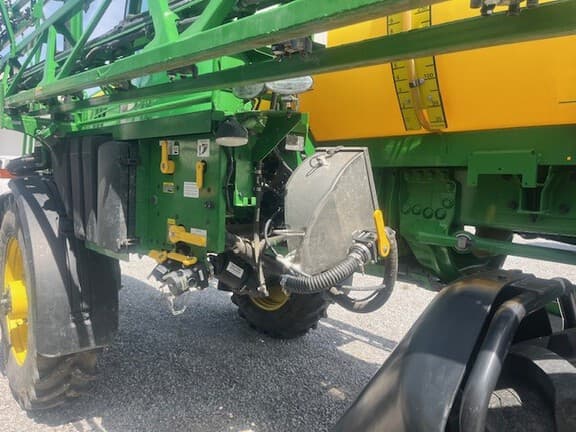Image of John Deere R4023 equipment image 3