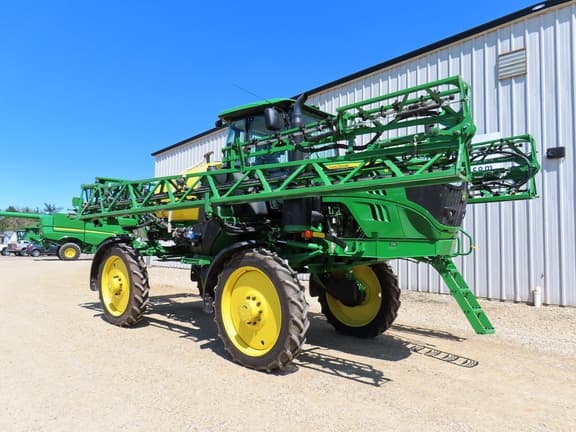 Image of John Deere R4023 equipment image 3