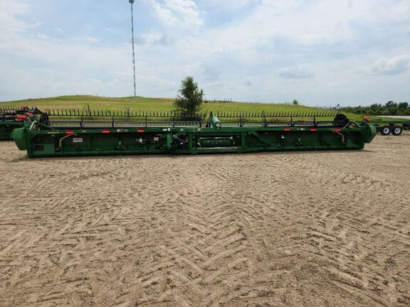 Image of John Deere RD45F equipment image 3