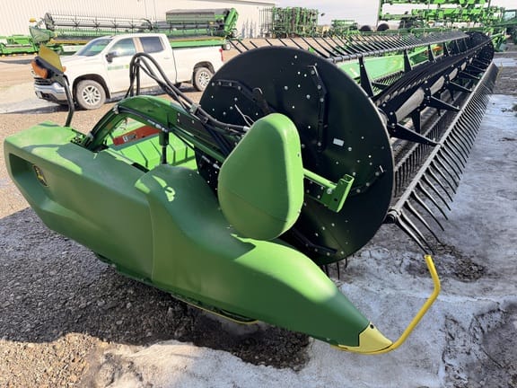 2025 John Deere RDF35 Equipment Image0