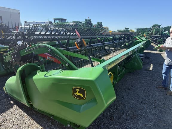Image of John Deere RDF35 equipment image 1