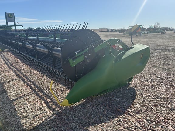 2025 John Deere RDF35 Equipment Image0