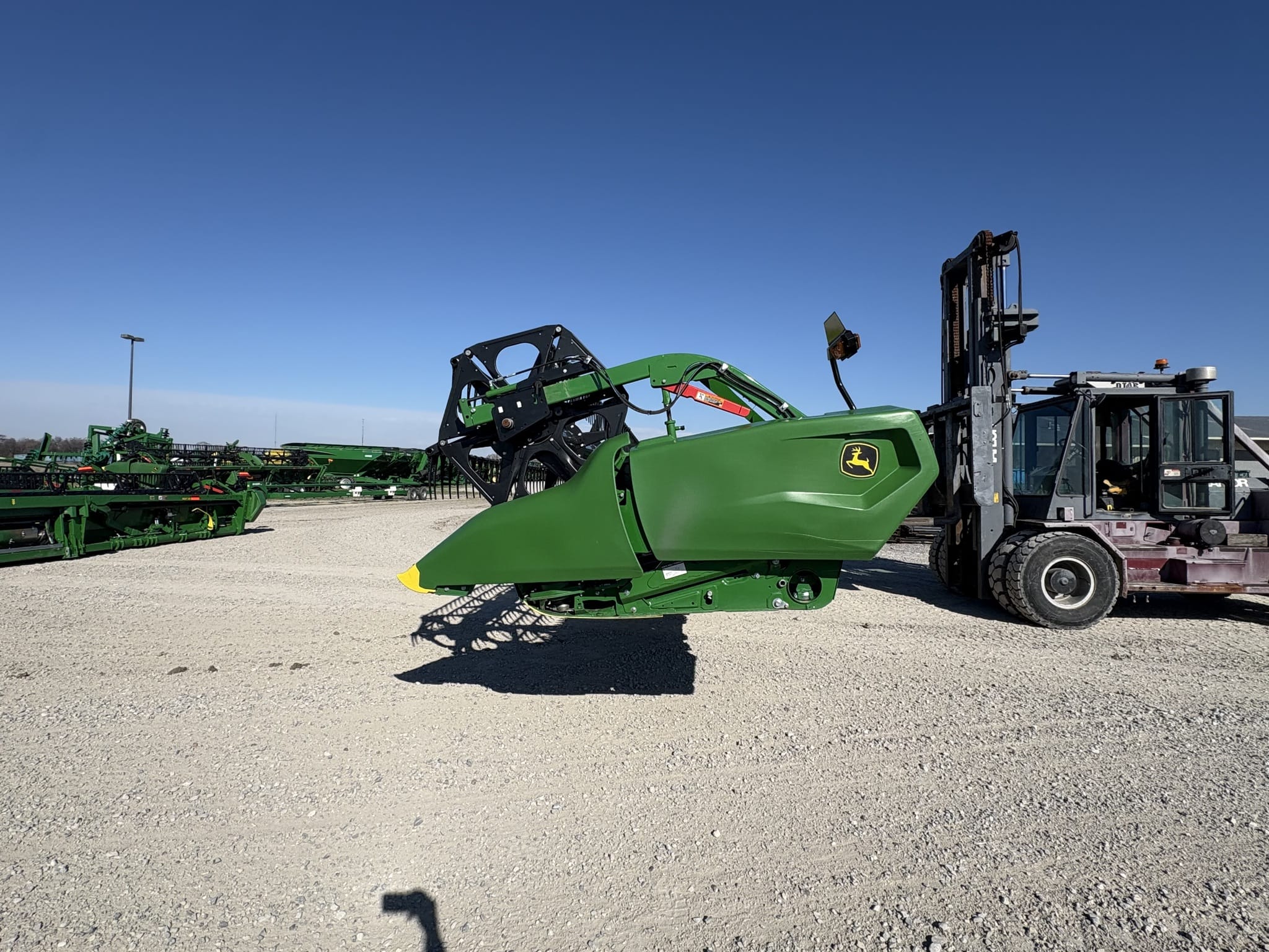 2025 John Deere RDF35 Equipment Image0