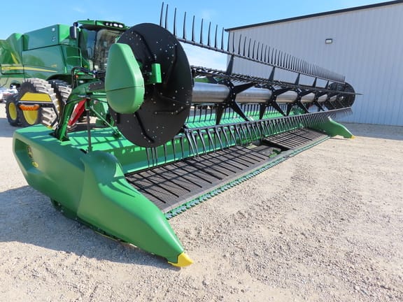 2025 John Deere RDF35 Equipment Image0
