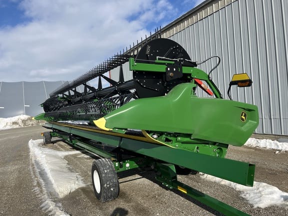 2025 John Deere RDF40 Equipment Image0