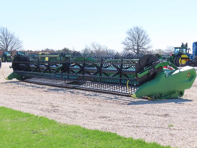 Image of John Deere RDF40 equipment image 1