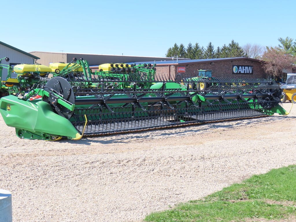 2025 John Deere RDF40 Equipment Image0