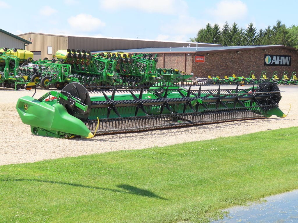 2025 John Deere RDF40 Equipment Image0